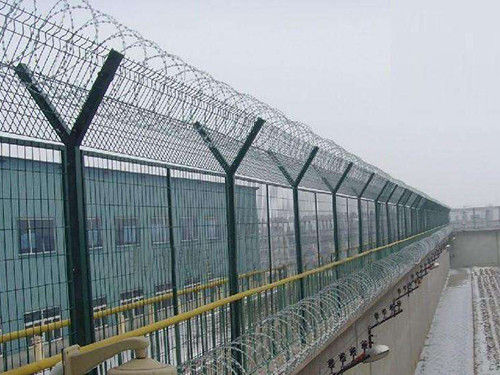 Hàng rào lưỡi dao mạ kẽm sử dụng cho nhà tù và bảo vệ dự án quan trọng